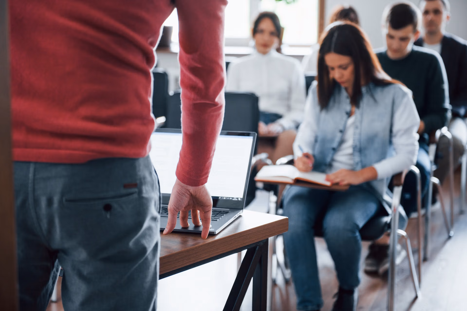 Comparative Analysis of Online Assessment Techniques and Their Efficacy in Knowledge Evaluation